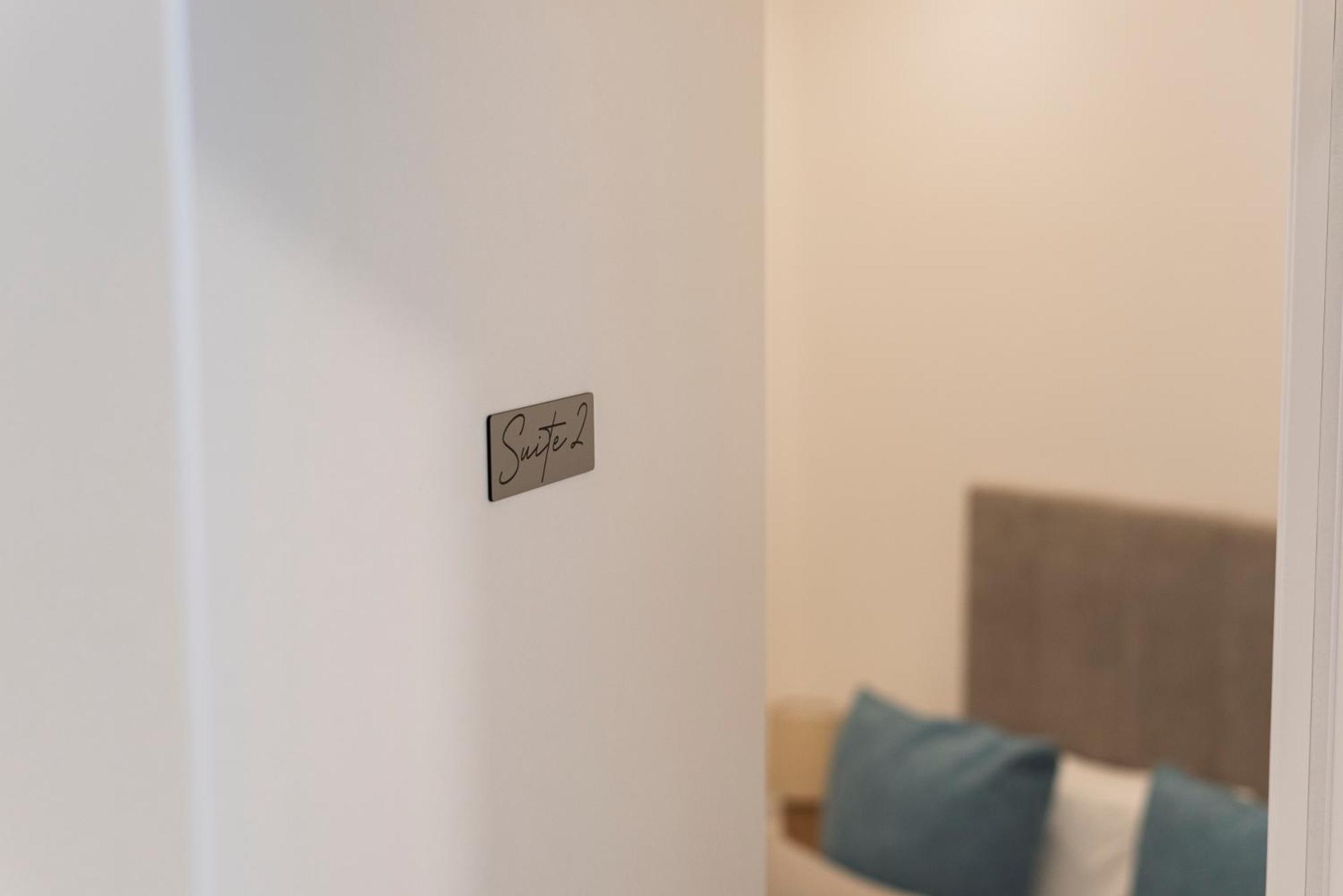 Madalena Hostel E Suites Faro Ngoại thất bức ảnh