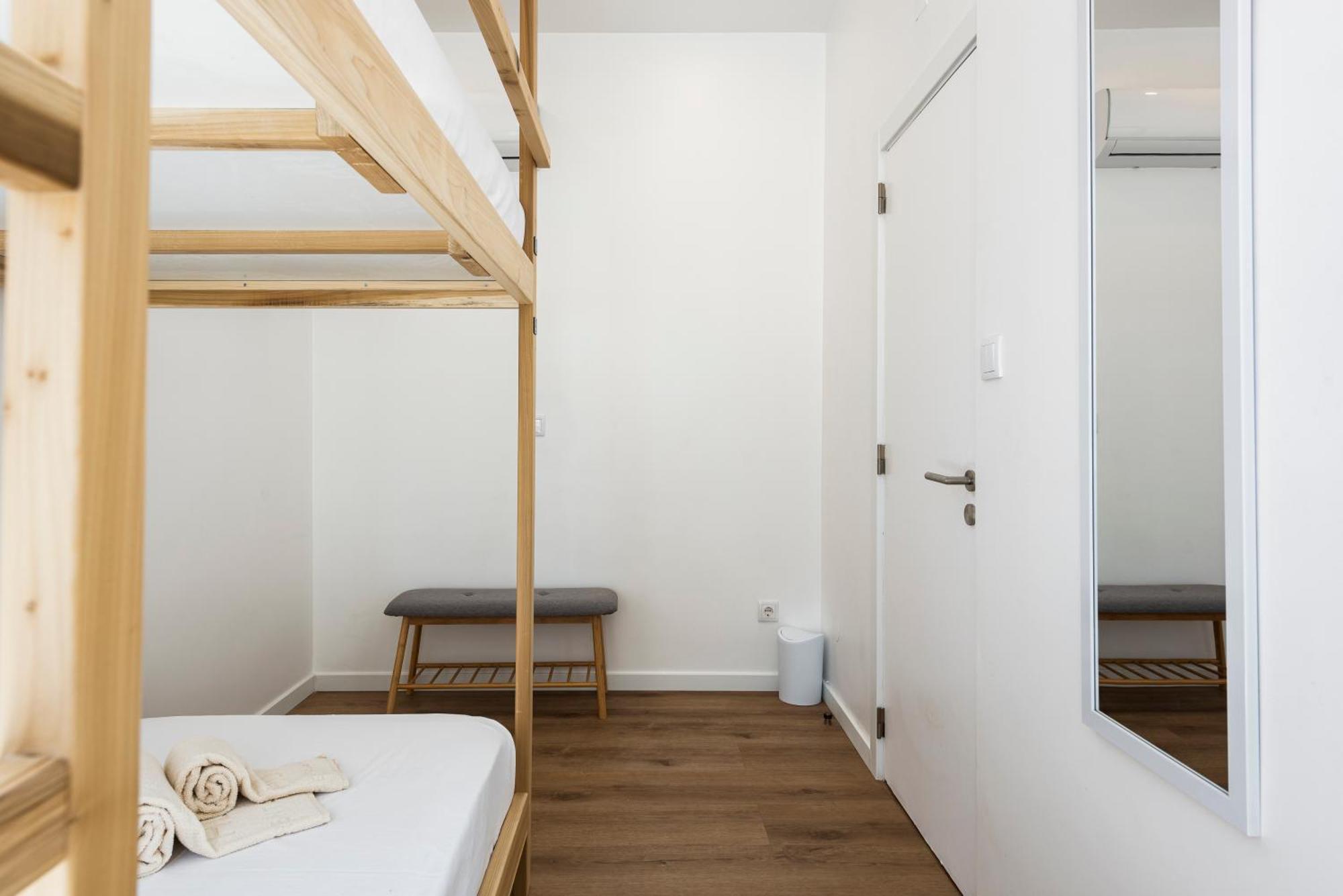 Madalena Hostel E Suites Faro Ngoại thất bức ảnh