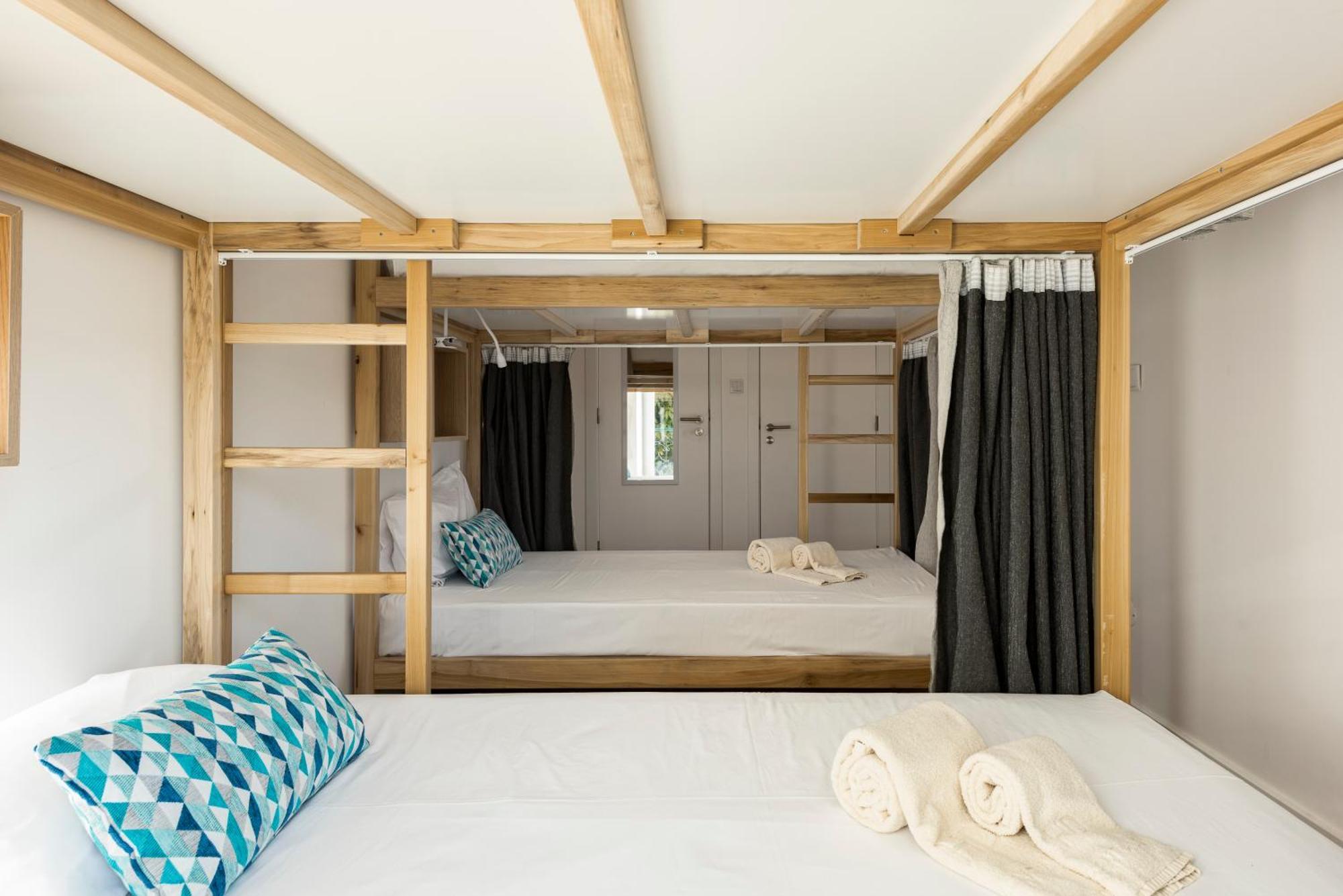 Madalena Hostel E Suites Faro Ngoại thất bức ảnh