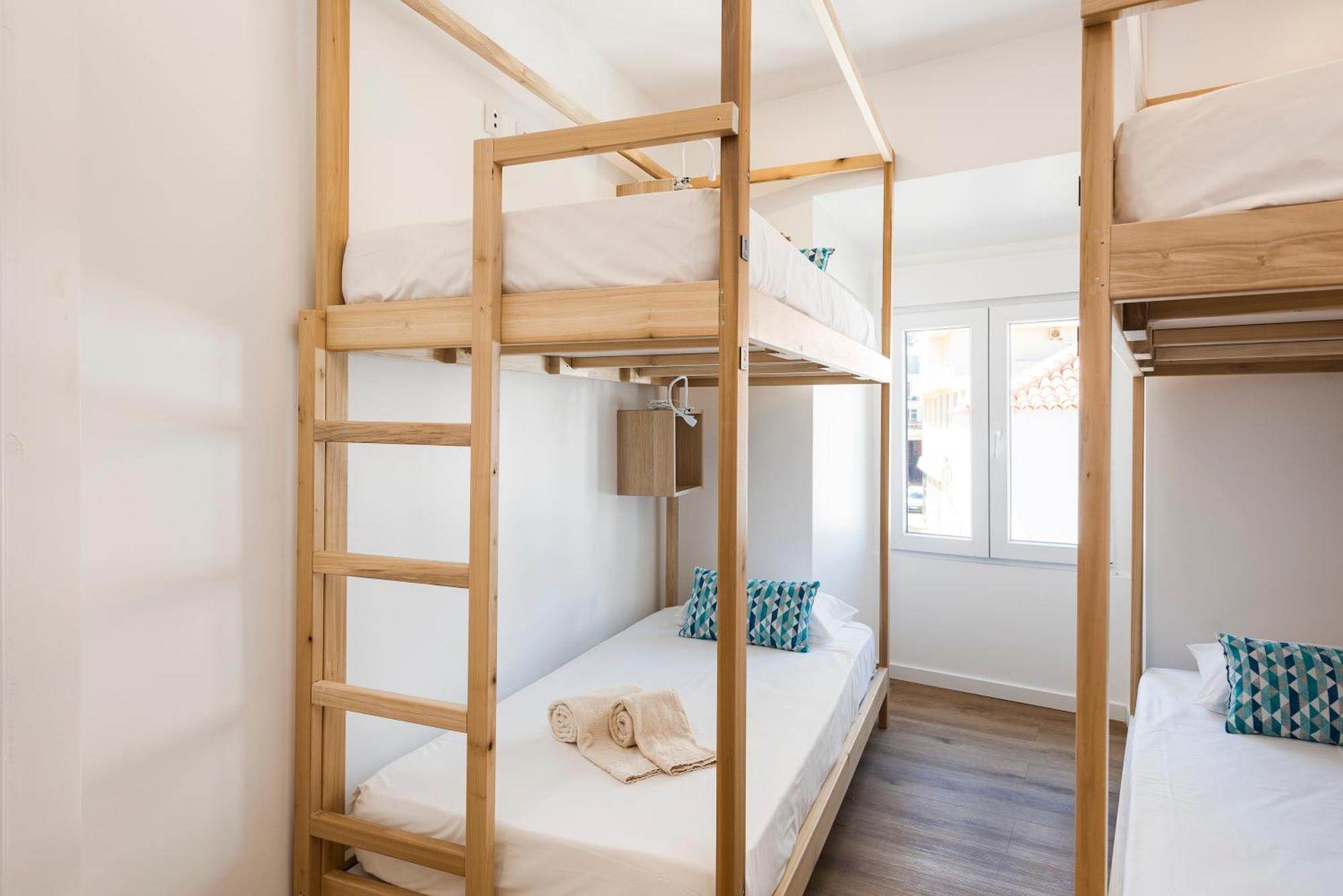 Madalena Hostel E Suites Faro Ngoại thất bức ảnh