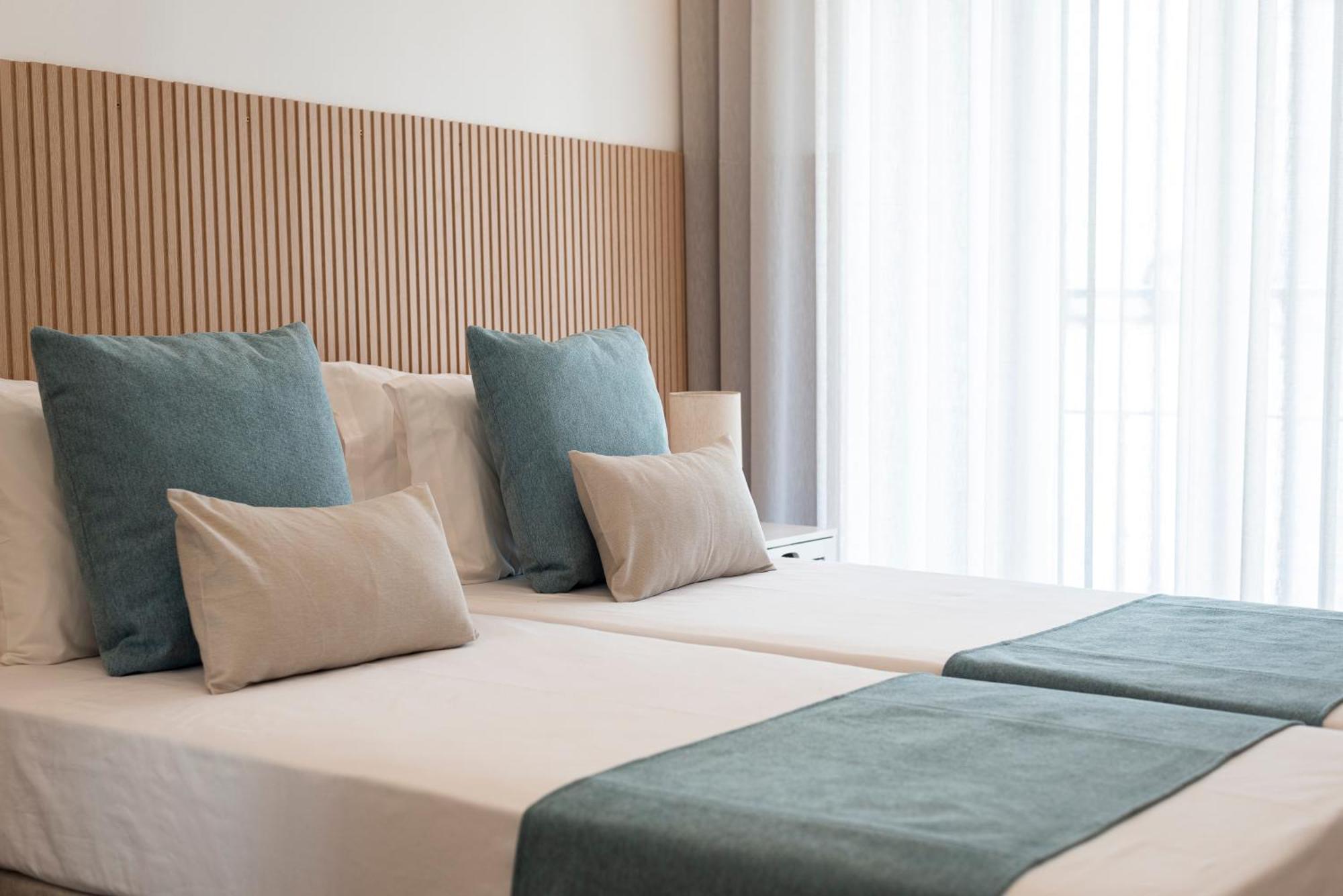Madalena Hostel E Suites Faro Ngoại thất bức ảnh