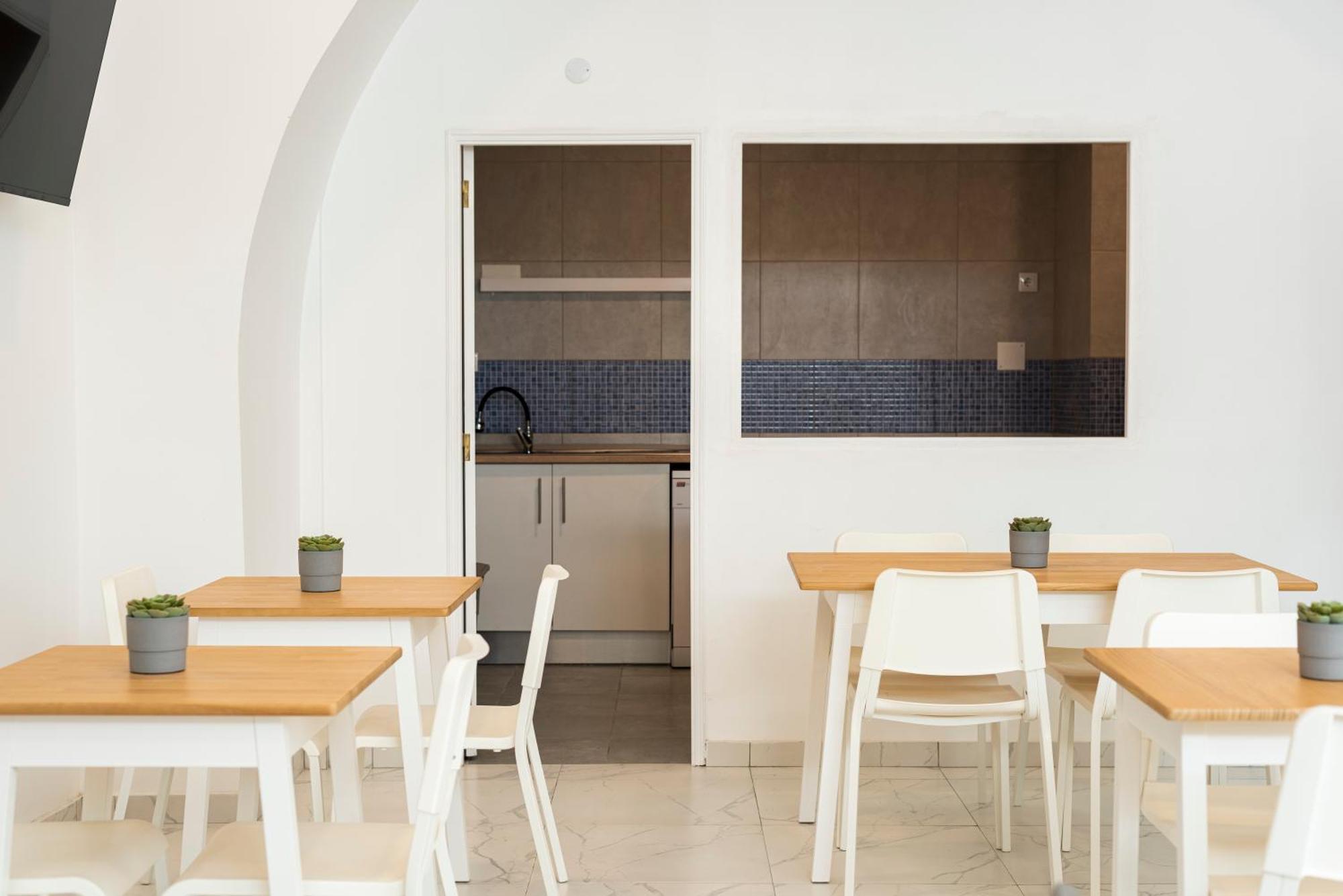 Madalena Hostel E Suites Faro Ngoại thất bức ảnh