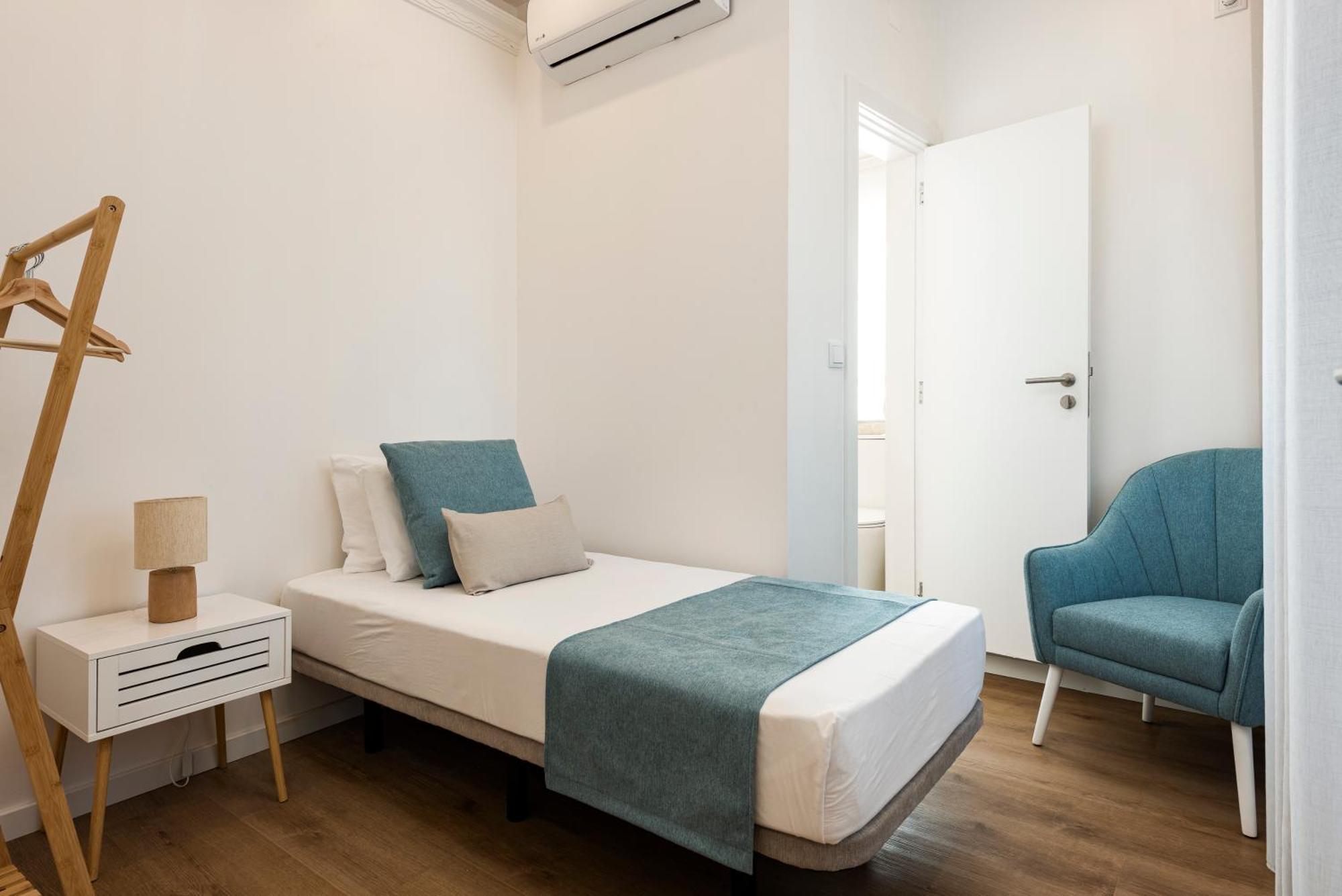 Madalena Hostel E Suites Faro Ngoại thất bức ảnh