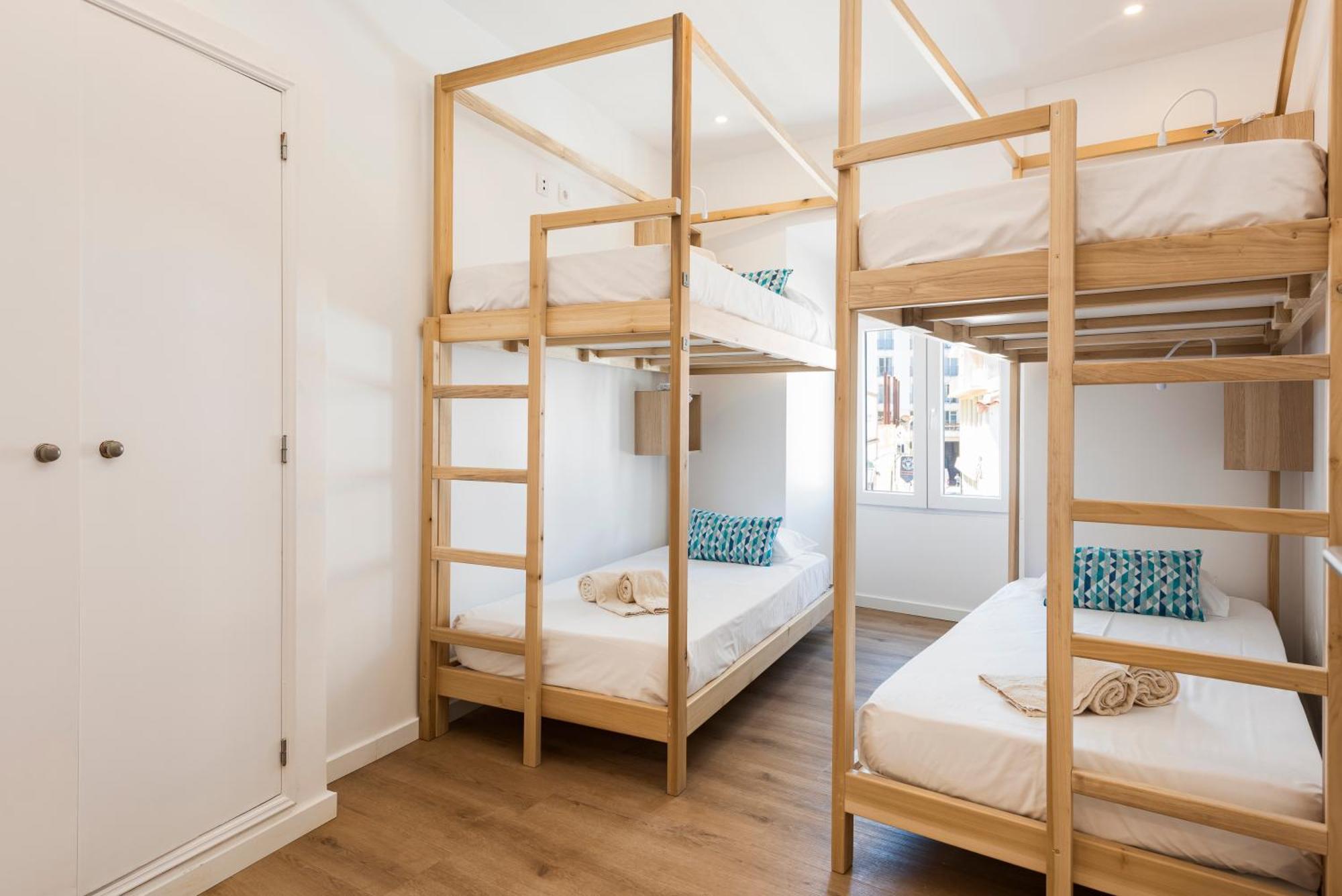 Madalena Hostel E Suites Faro Ngoại thất bức ảnh