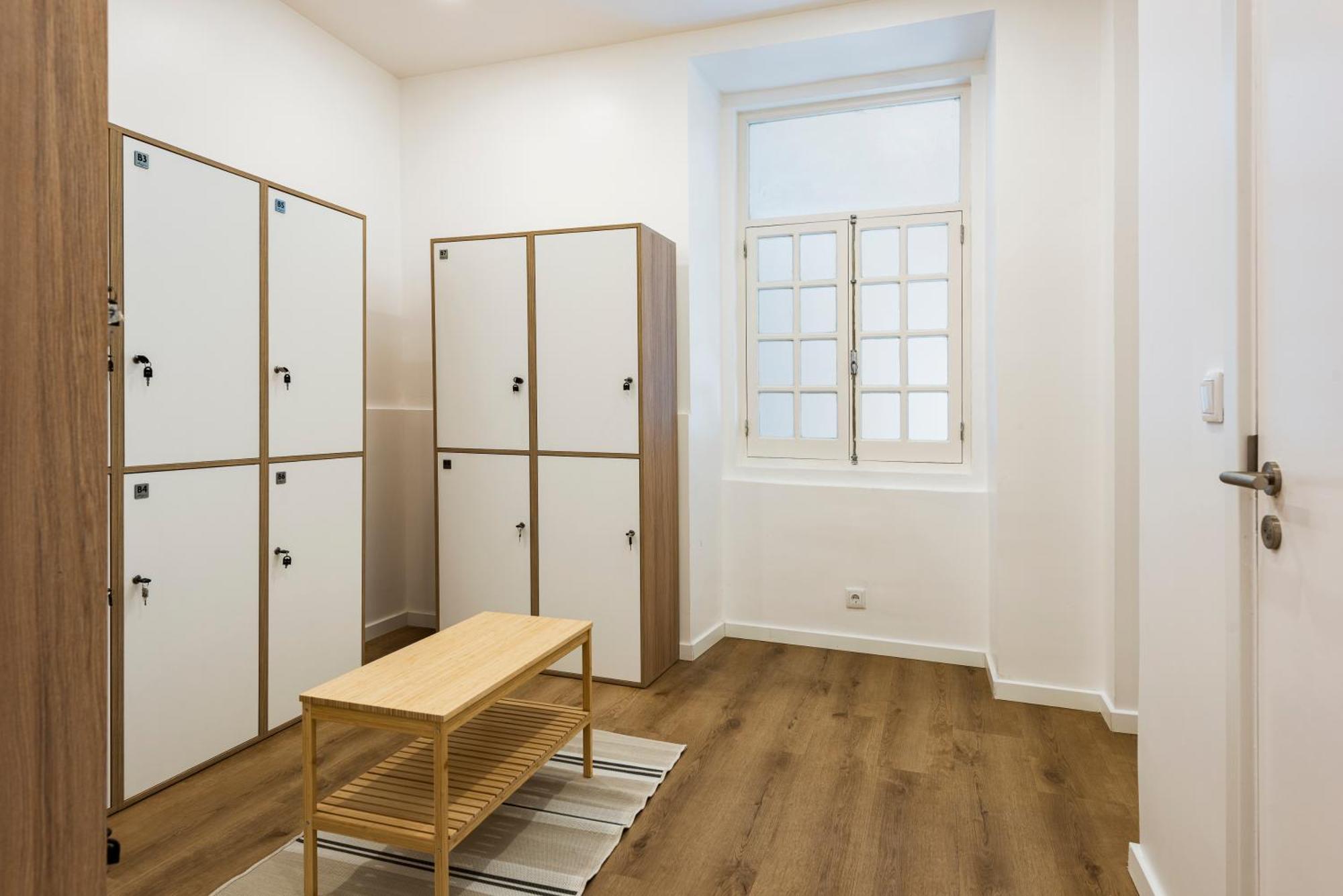 Madalena Hostel E Suites Faro Ngoại thất bức ảnh