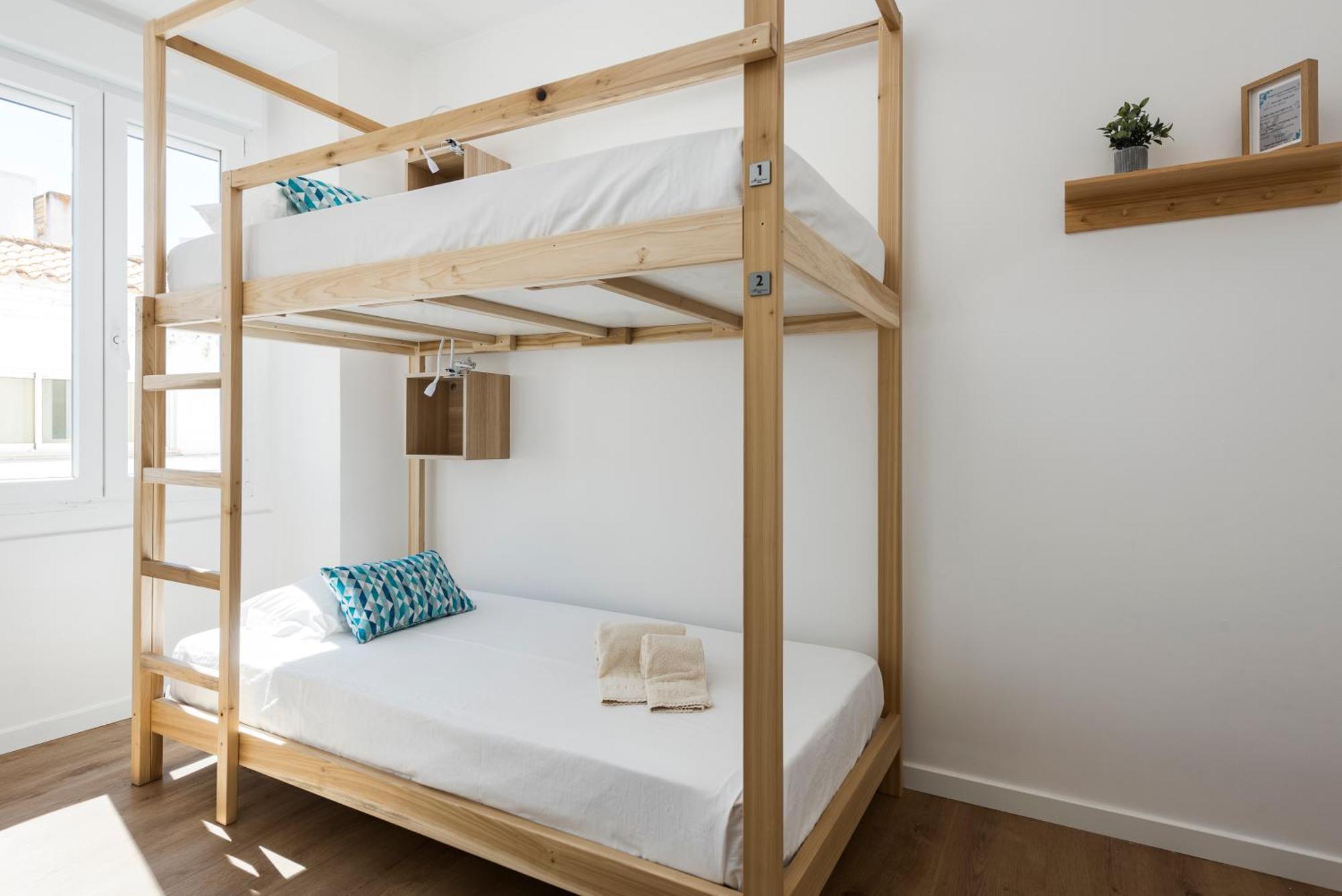 Madalena Hostel E Suites Faro Ngoại thất bức ảnh